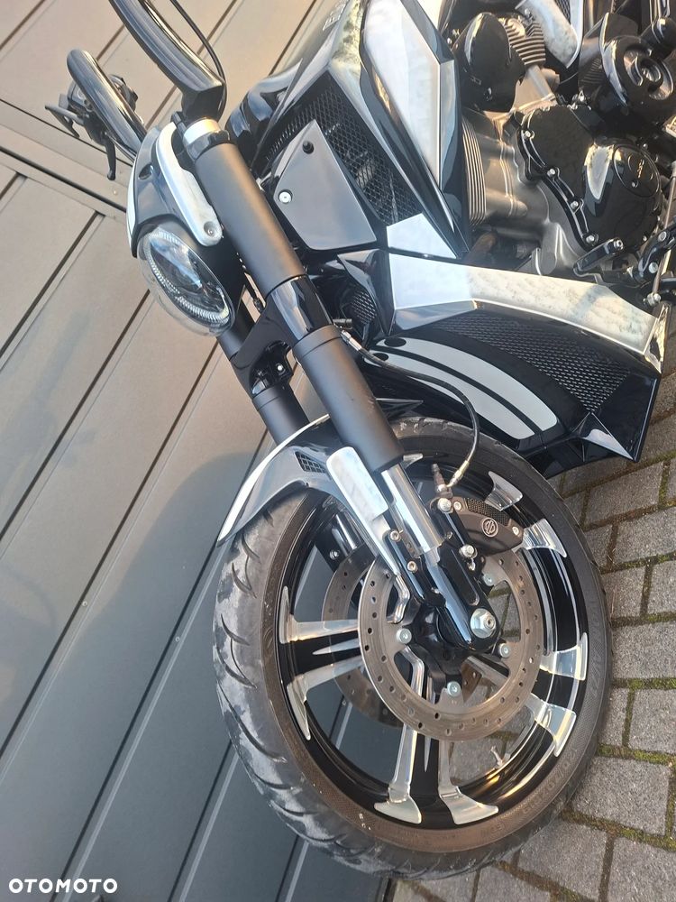 Harley-Davidson V-Rod Muscle - 11