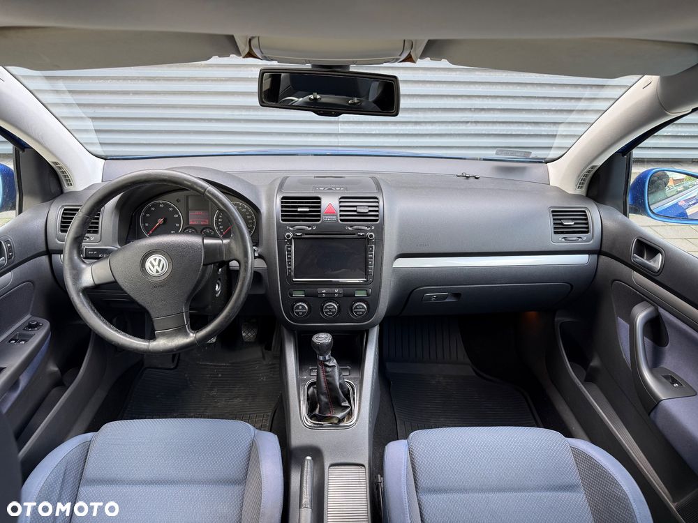 Volkswagen Golf - 12