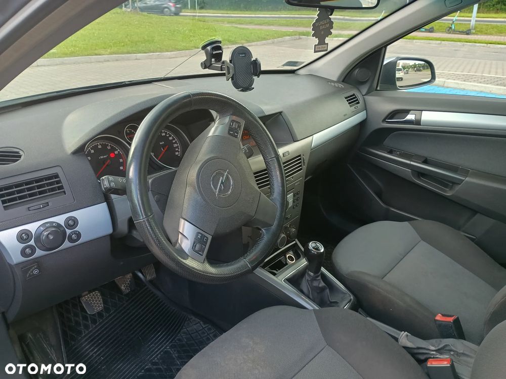 Opel Astra 1.6 - 9