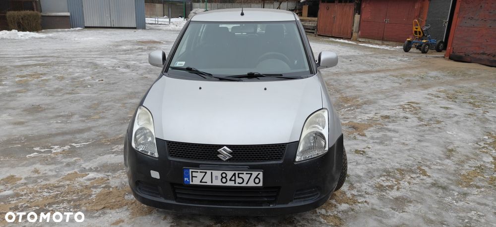 Suzuki Swift - 1