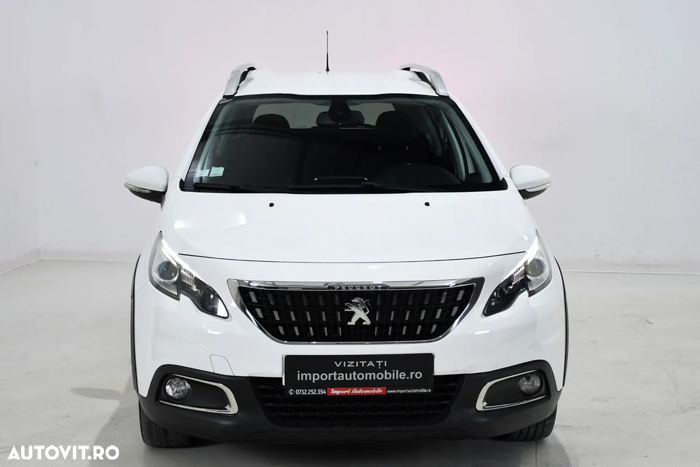Peugeot 2008 PureTech 110 GPF Stop&Start EAT6 Signature - 9