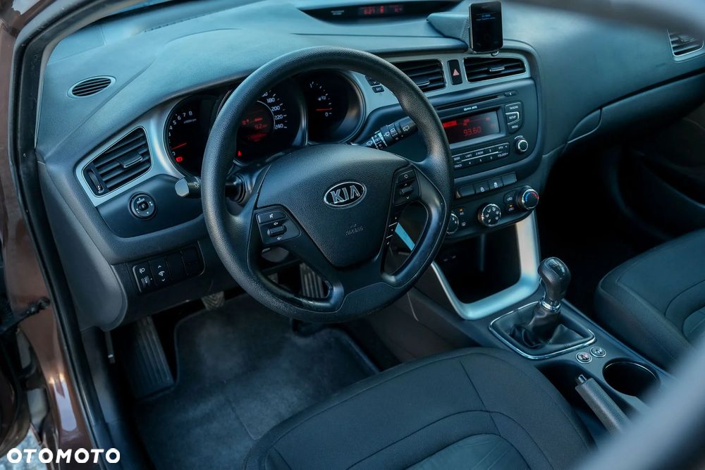 Kia Ceed 1.4 CVVT Vision - 19