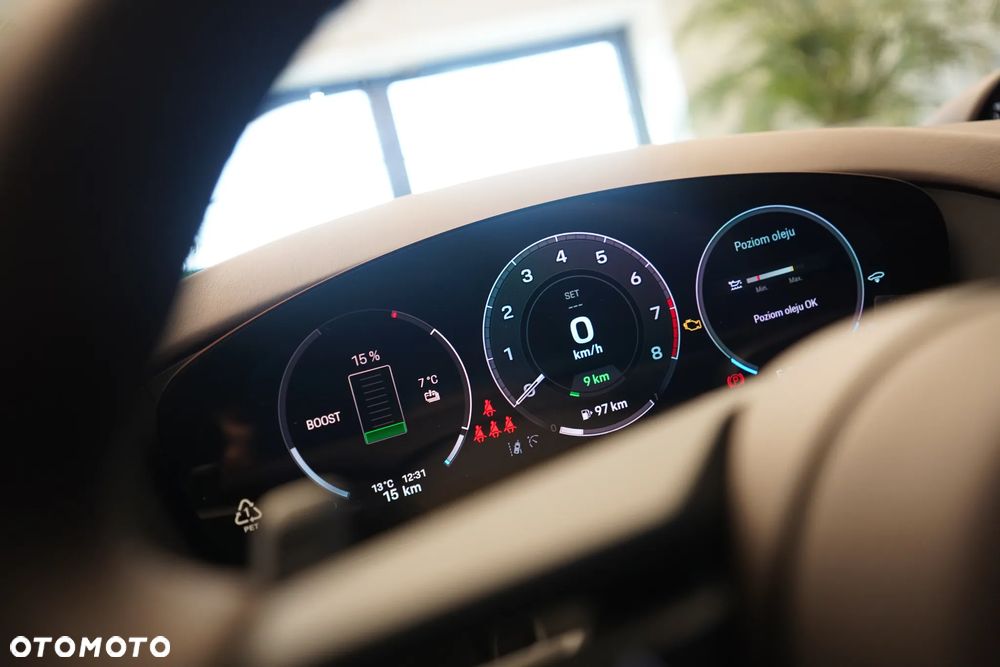 Porsche Panamera - 19