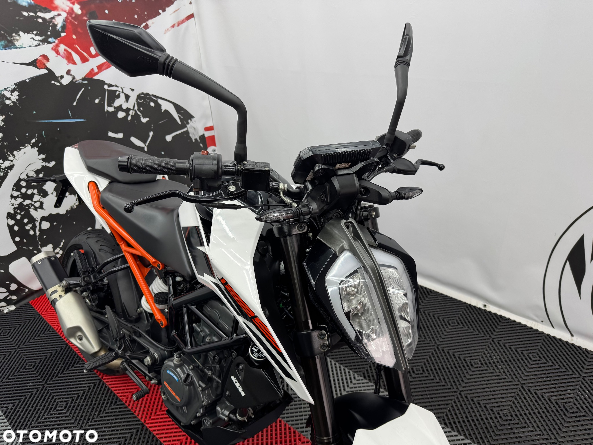 KTM Duke - 33