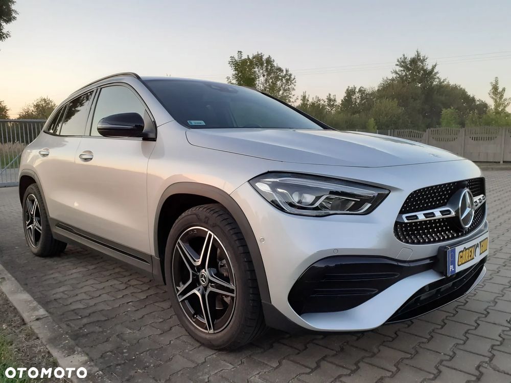 Mercedes-Benz GLA 200 AMG Line - 10