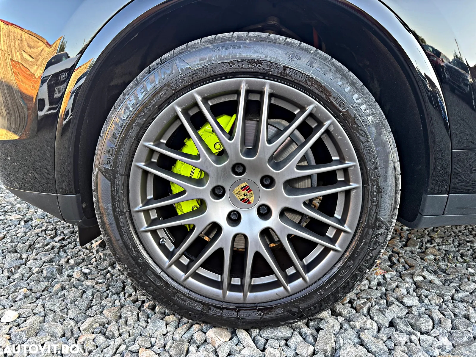 Porsche Cayenne S E-Hybrid Platinum Edition - 37