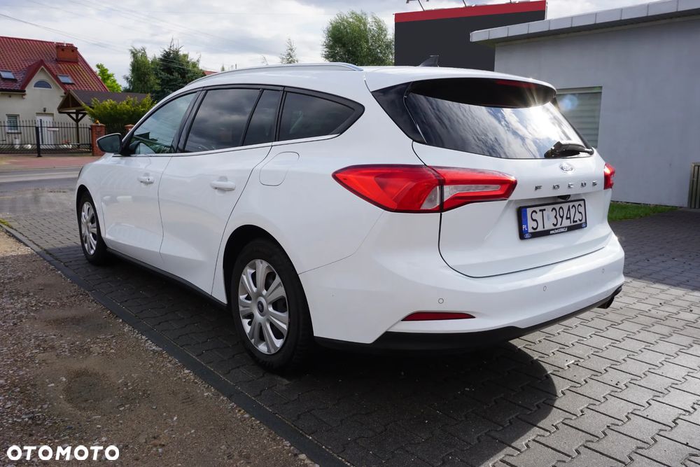 Ford Focus 2.0 EcoBlue Titanium Business - 4