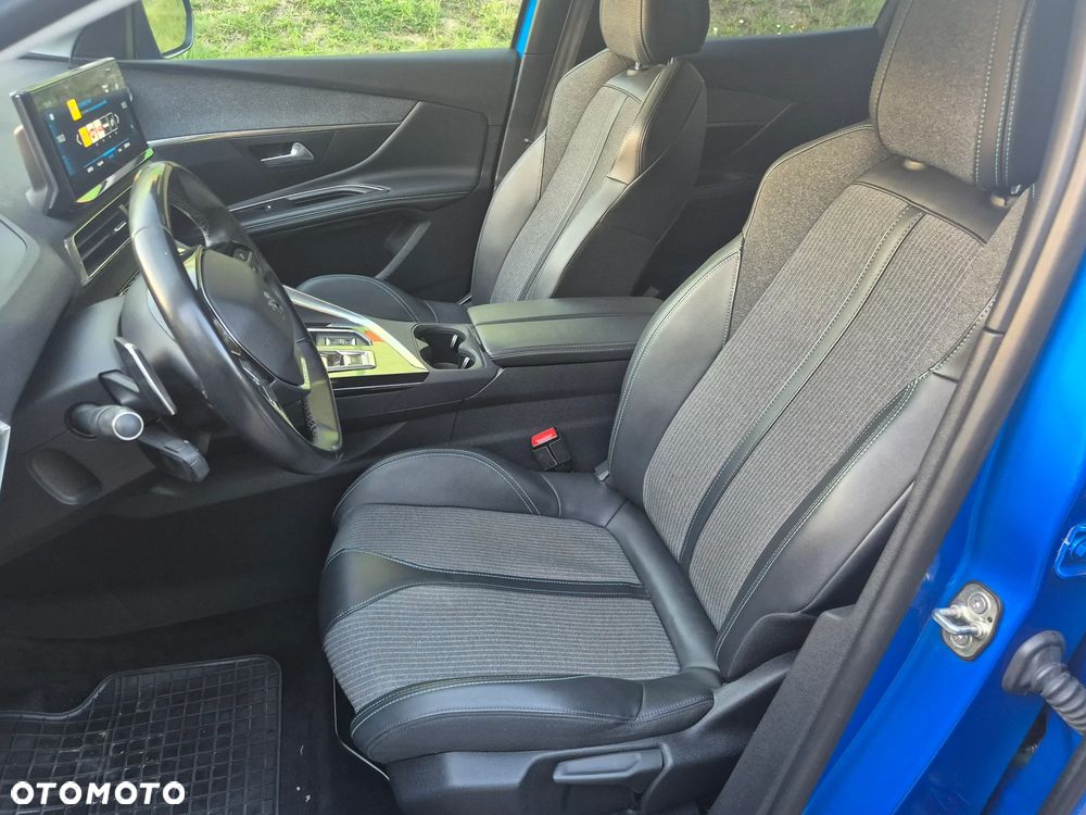 Peugeot 3008 1.2 PureTech GPF Allure S&S EAT8 - 17