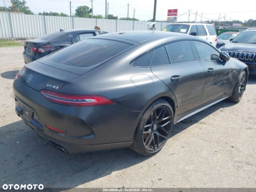 Mercedes-Benz AMG GT - 2