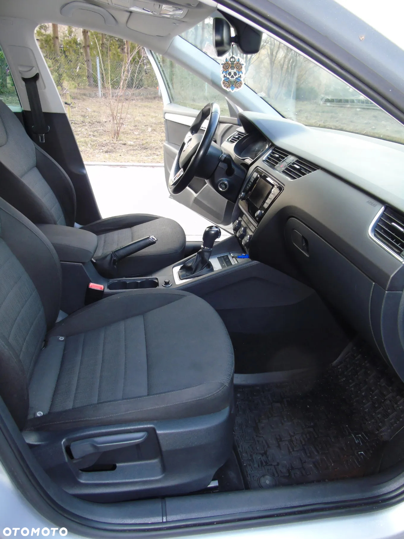 Skoda Octavia Combi 1.6 TDI DPF DSG Active - 20