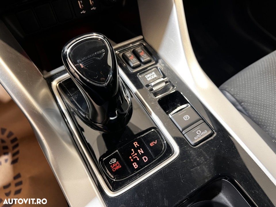 Mitsubishi Eclipse-Cross PHEV Intense - 19