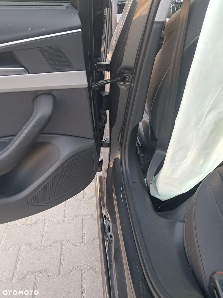 Audi A4 Avant 45 TFSI quattro S tronic - 15