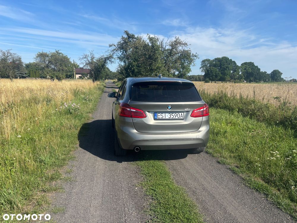 BMW Seria 2 216d - 3