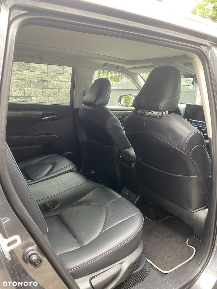 Toyota Highlander 2.5 Hybrid Executive - 17