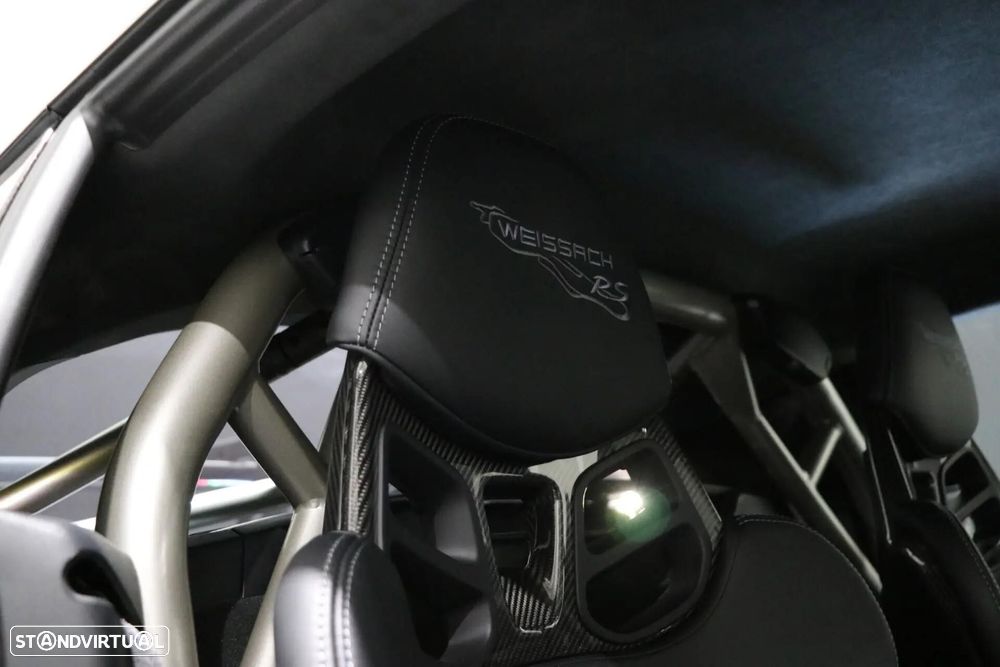 Porsche 718 Cayman - 30