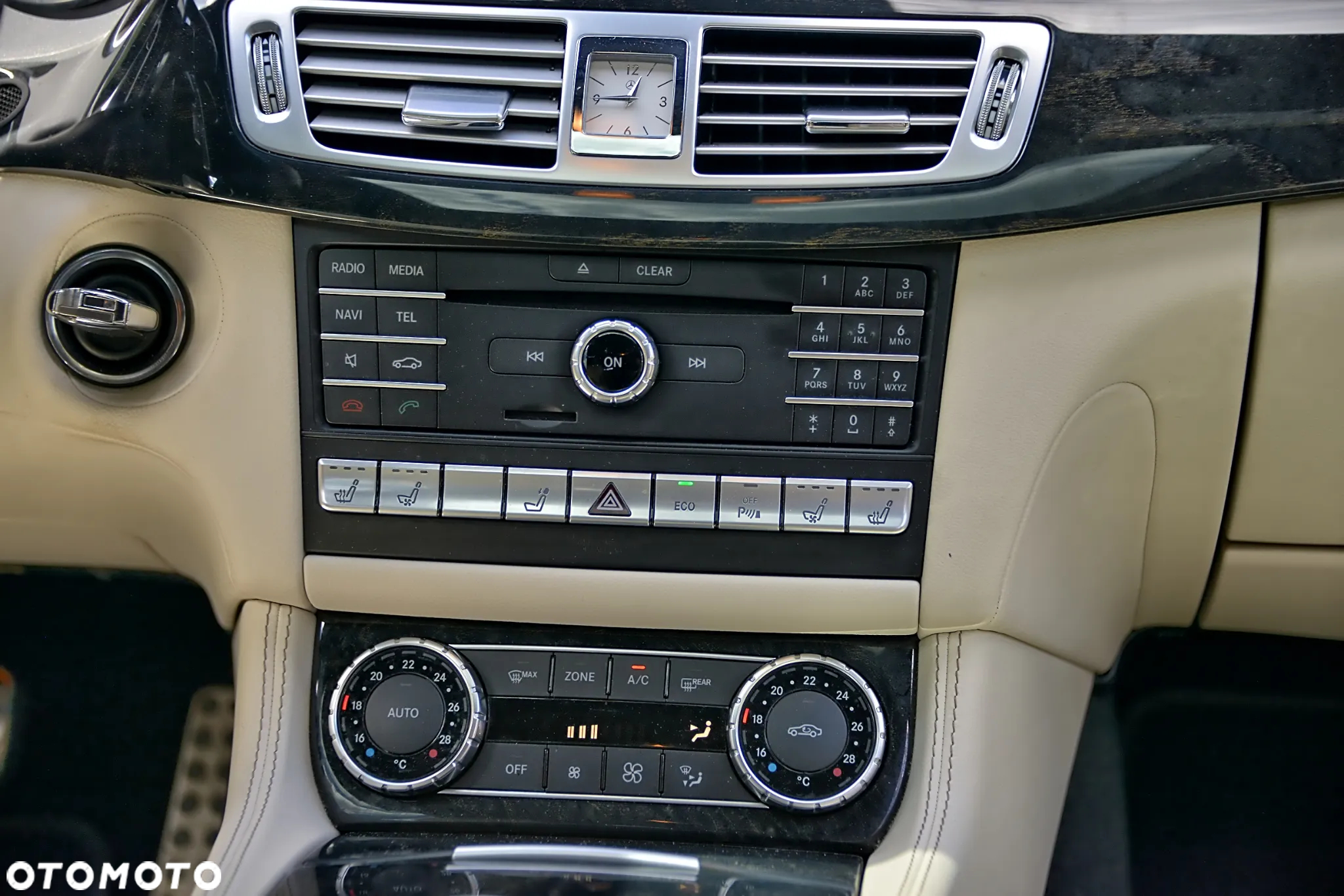 Mercedes-Benz CLS 350 d 4-Matic - 36