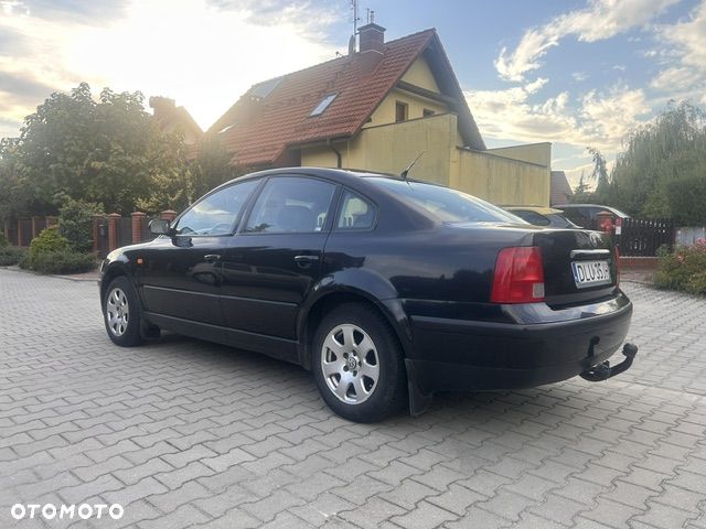 Volkswagen Passat - 3