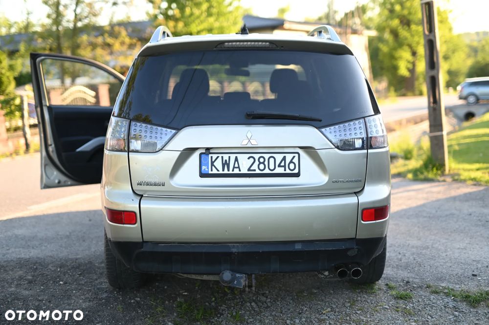 Mitsubishi Outlander 2.0 DID Intense - 26