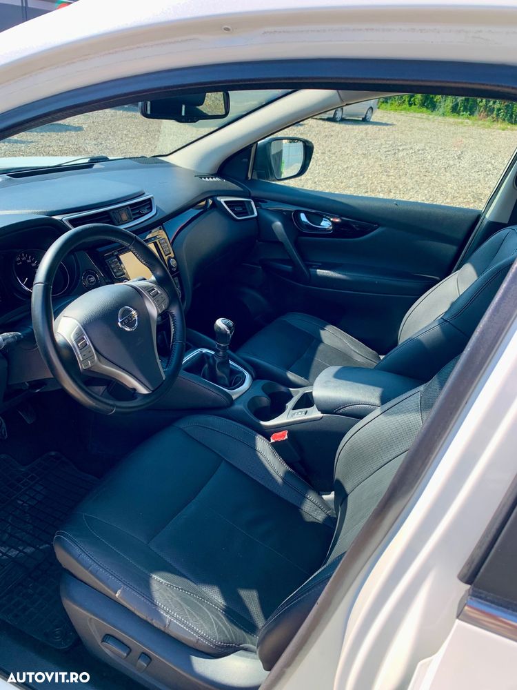 Nissan Qashqai 1.6 DCI DPF Start/Stop tekna - 13