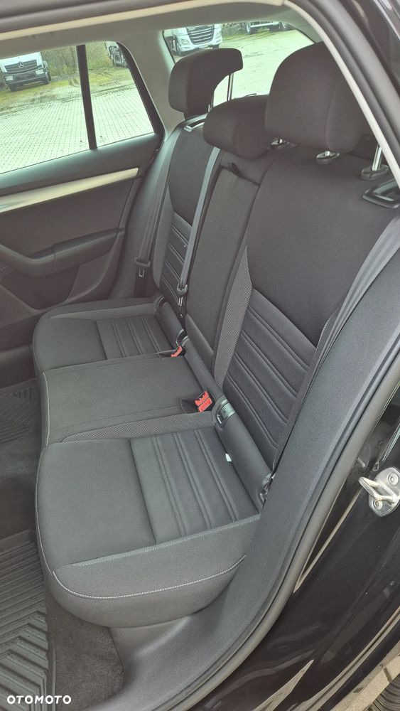 Skoda Octavia 1.0 TSI Active - 10