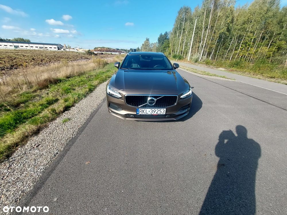 Volvo V90 D3 Momentum Pro - 16