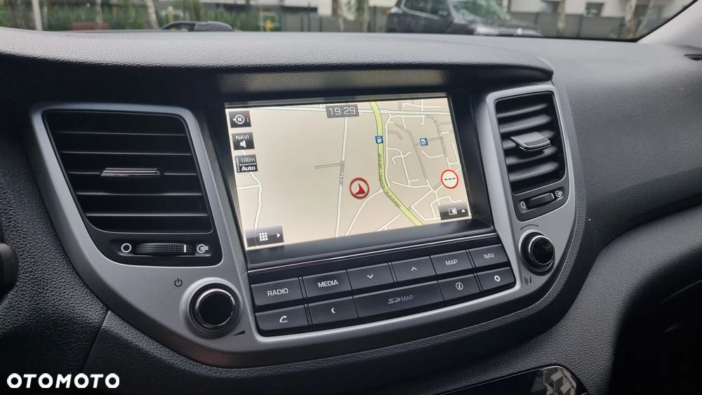 Hyundai Tucson blue 1.6 GDi 2WD Navi - 18