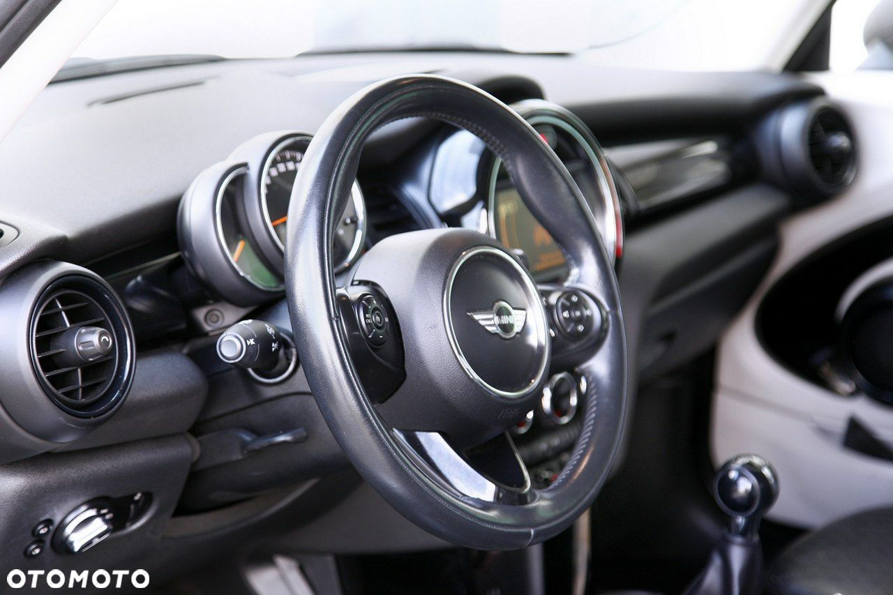 MINI ONE - 7