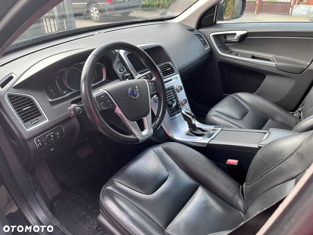 Volvo XC 60 D4 AWD Summum - 7