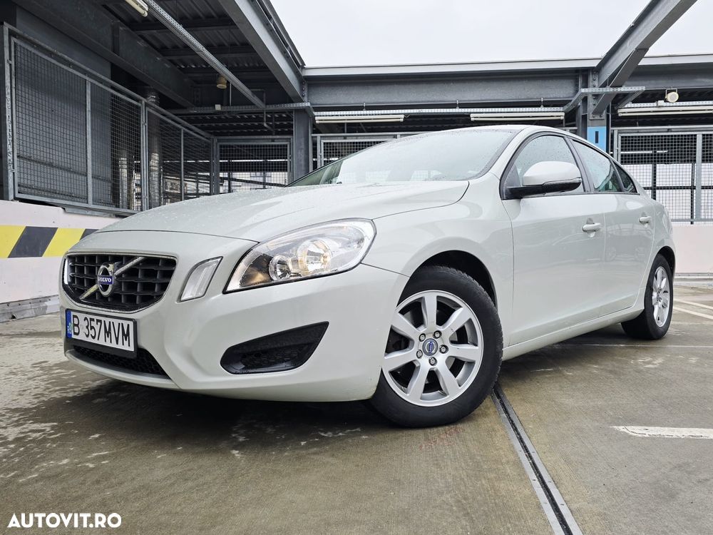 Volvo S60 D3 Start-Stop Kinetic - 3