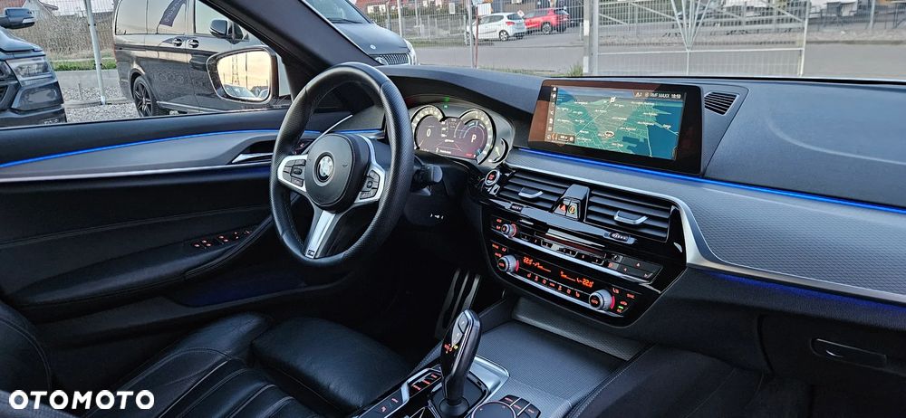 BMW Seria 5 530e iPerformance M Sport sport - 17