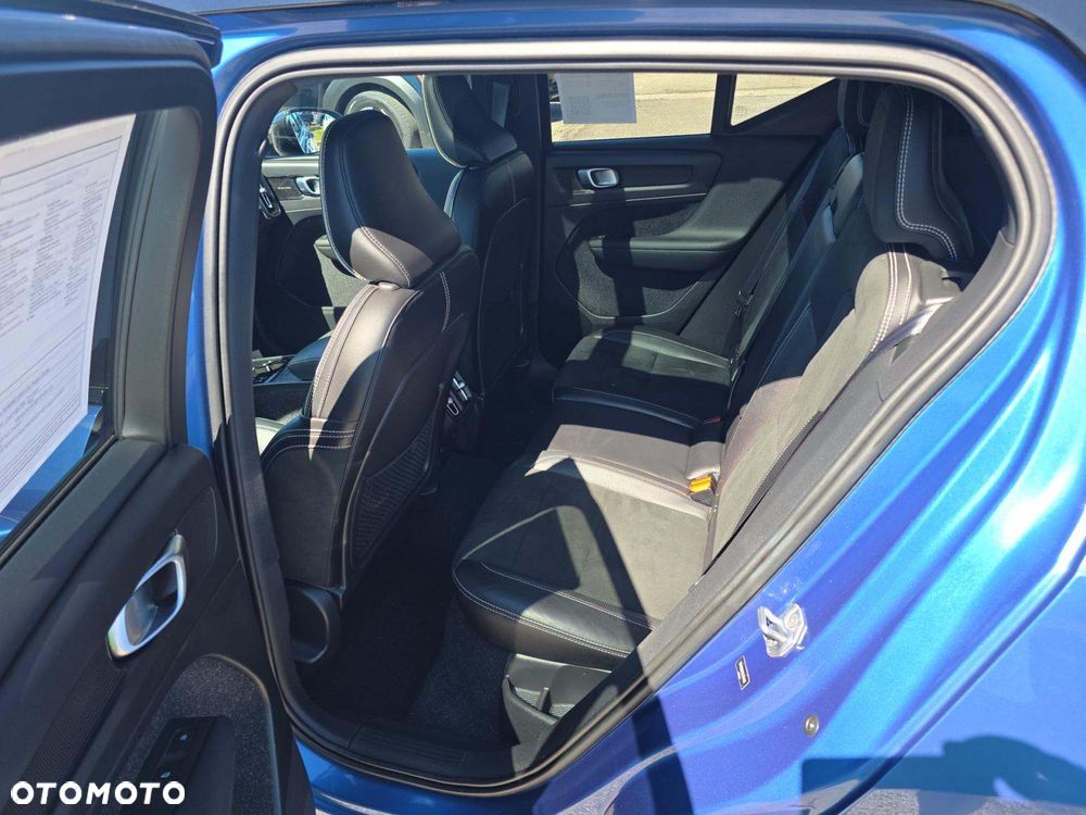 Volvo XC 40 T5 AWD R-Design - 9