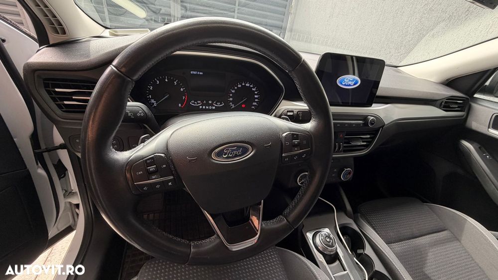 Ford Focus 1.0 EcoBoost Trend Edition - 9