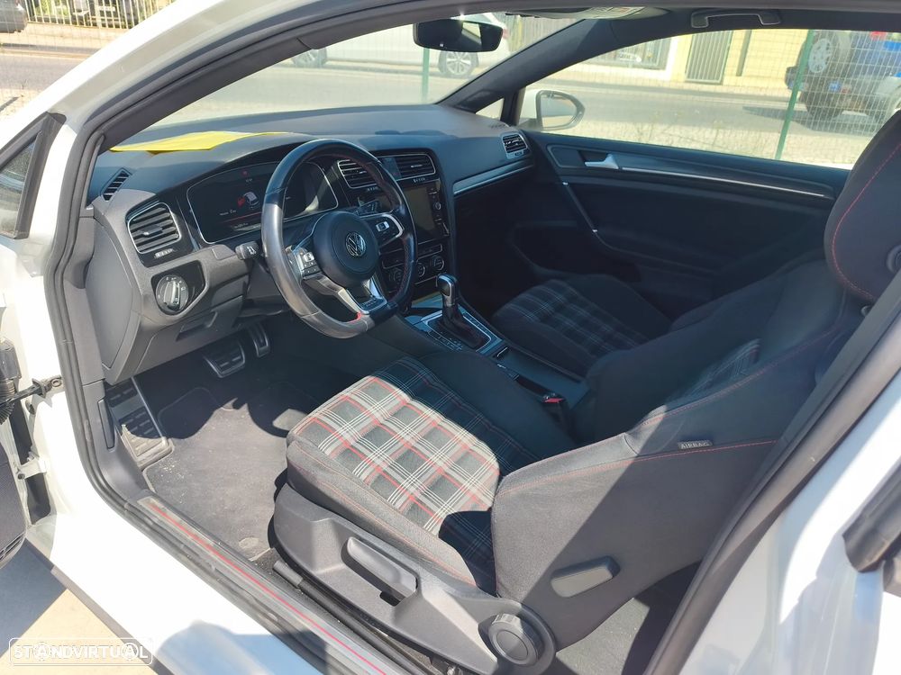 VW Golf 2.0 TSI GTI DSG - 6