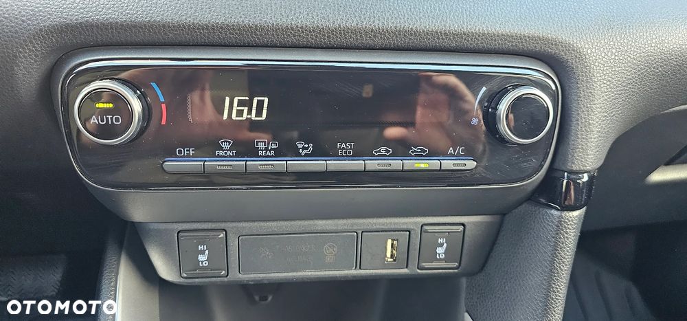 Toyota Yaris - 17