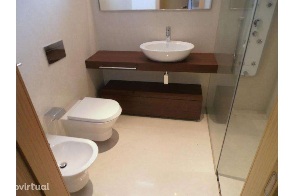 Apartamento T4 com garagem fechada . Meadela - Grande imagem: 4/8