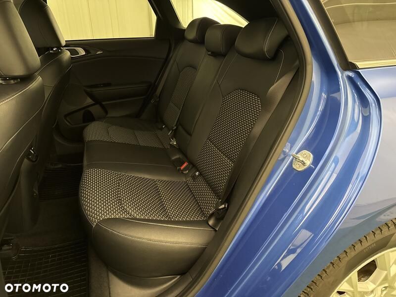 Kia Ceed 1.5 T-GDI L - 19