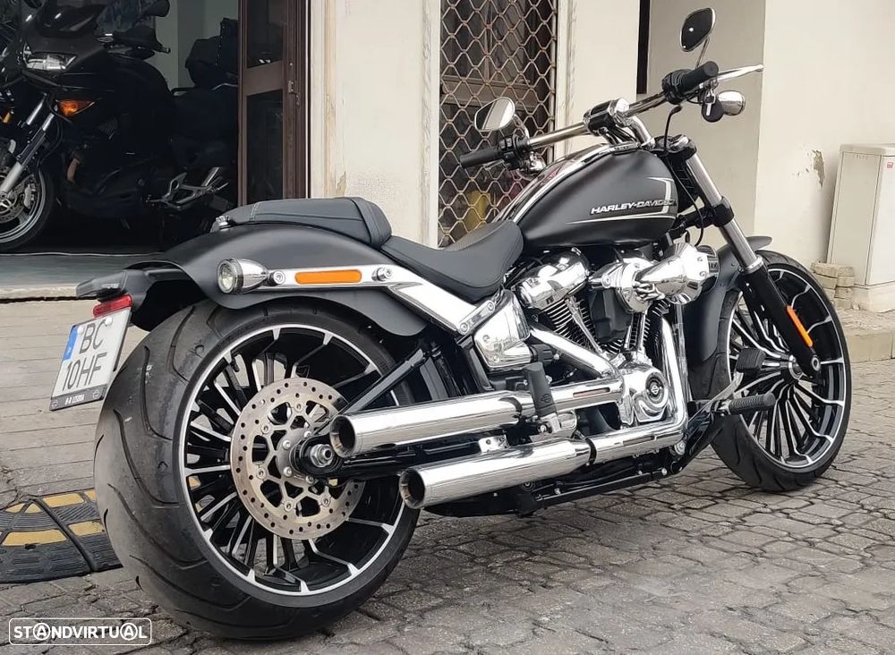 Harley-Davidson FX Breakout - 10