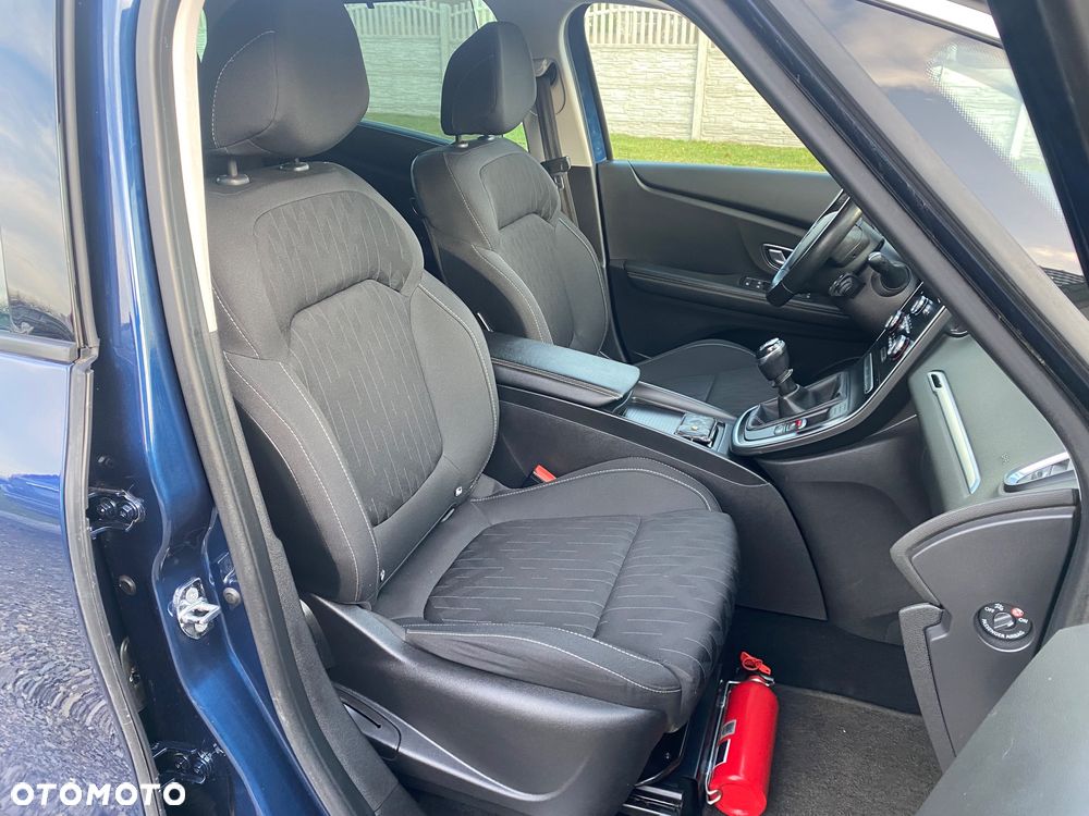 Renault Scenic BLUE dCi 120 LIMITED - 20