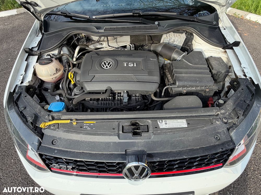 Volkswagen Polo 1.8 TSI DSG BMT GTI - 9