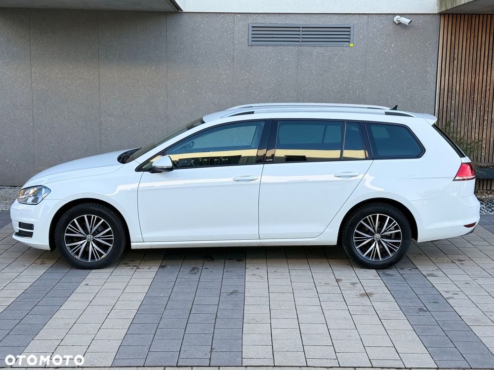 Volkswagen Golf - 5