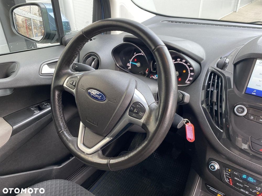 Ford Tourneo Courier - 25