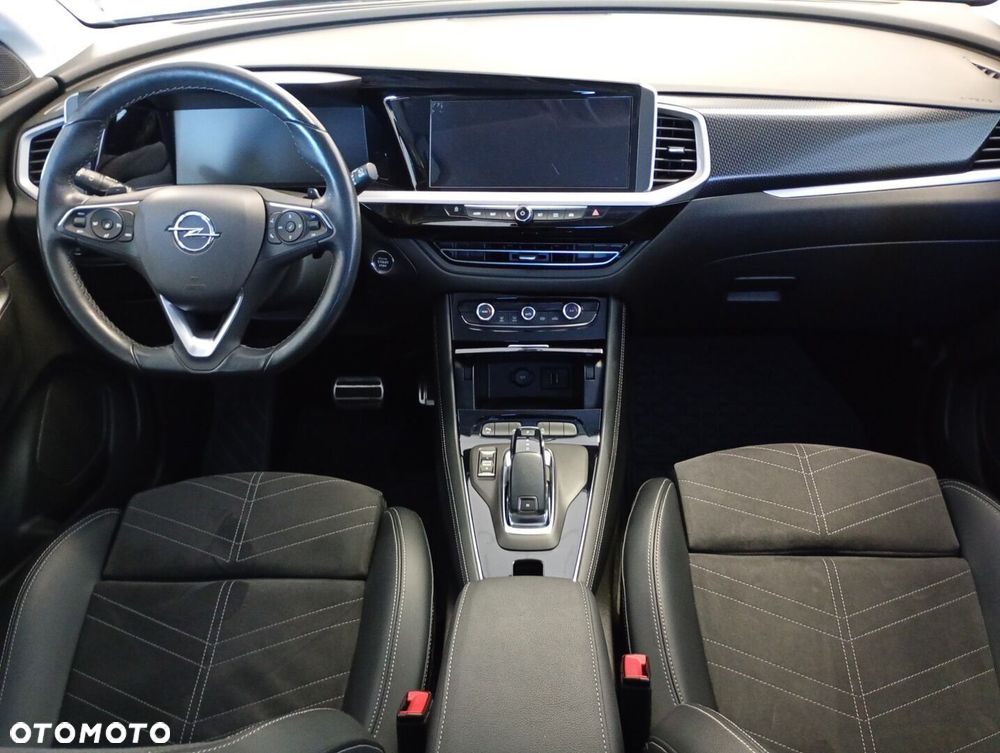 Opel Grandland 1.2 T GS S&S - 12