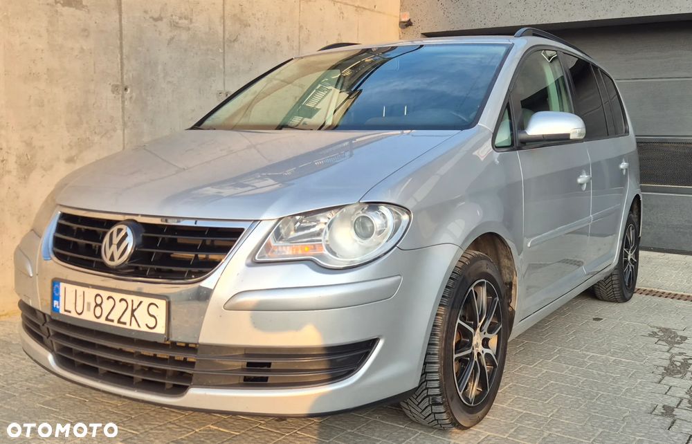 Volkswagen Touran - 3