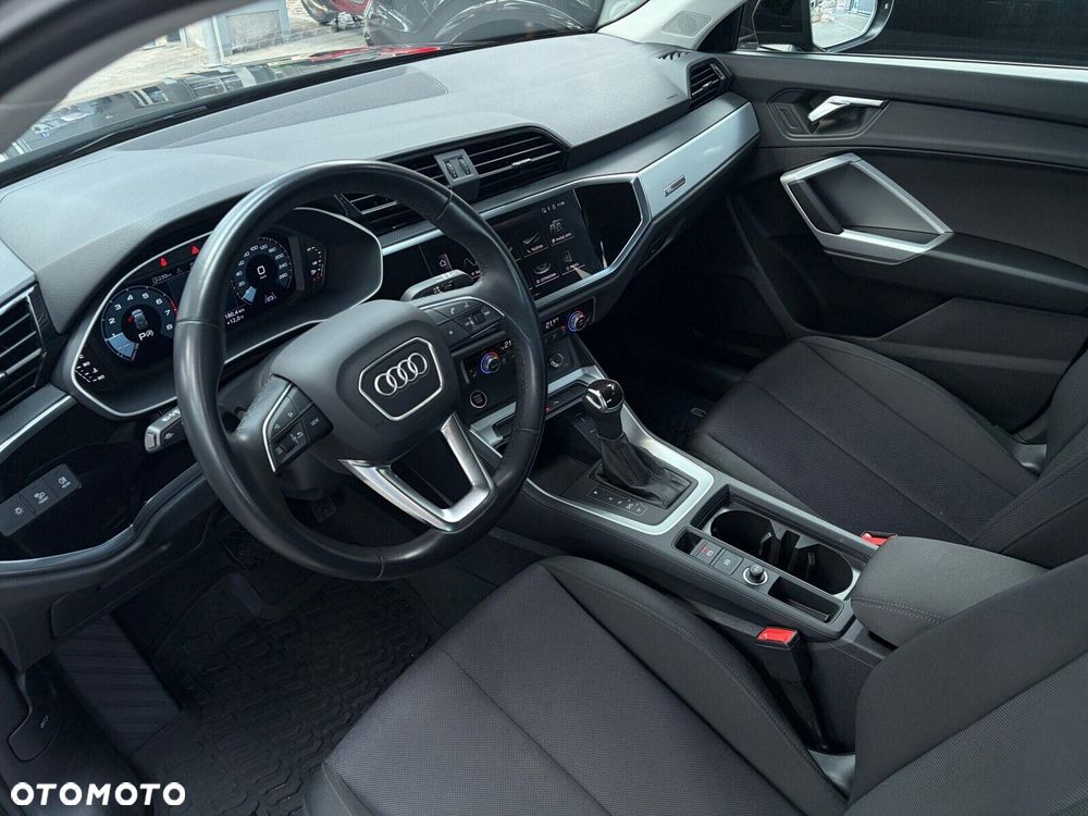 Audi Q3 - 21