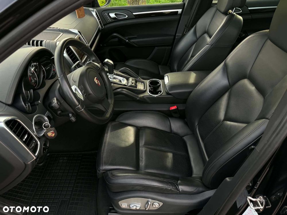Porsche Cayenne - 7
