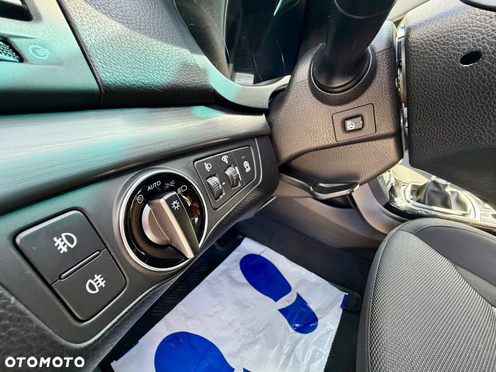 Hyundai i40 Kombi 1.7 CRDi Premium - 8