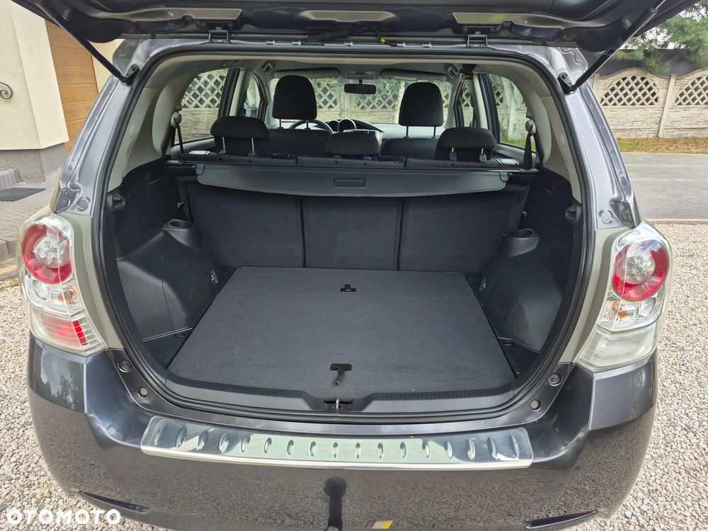 Toyota Verso 1.8 Life - 14