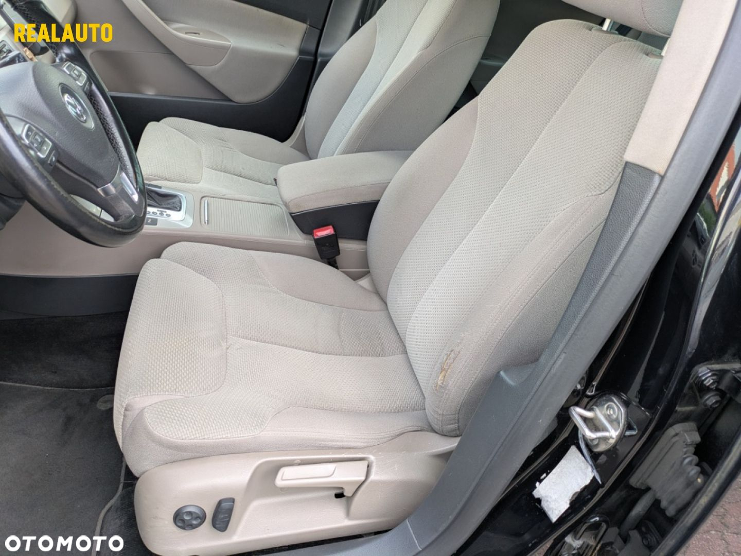 Volkswagen Passat - 13