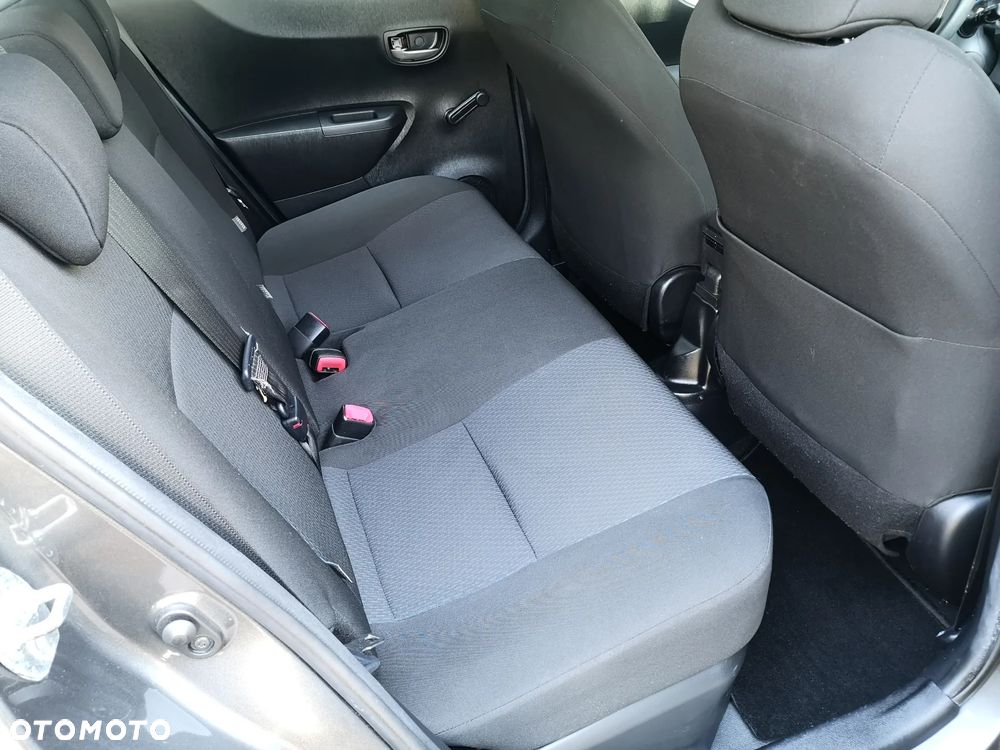 Toyota Yaris Hybrid 100 Life - 20