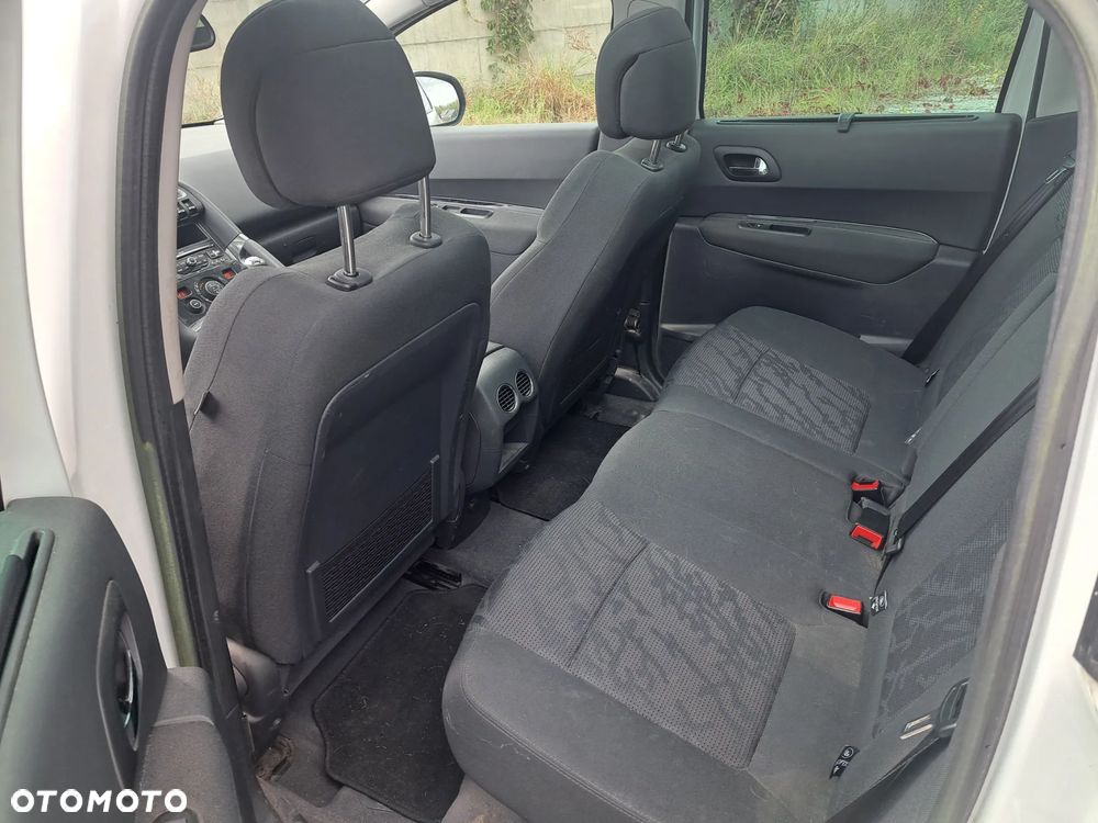 Peugeot 3008 1.6 HDi Premium - 12